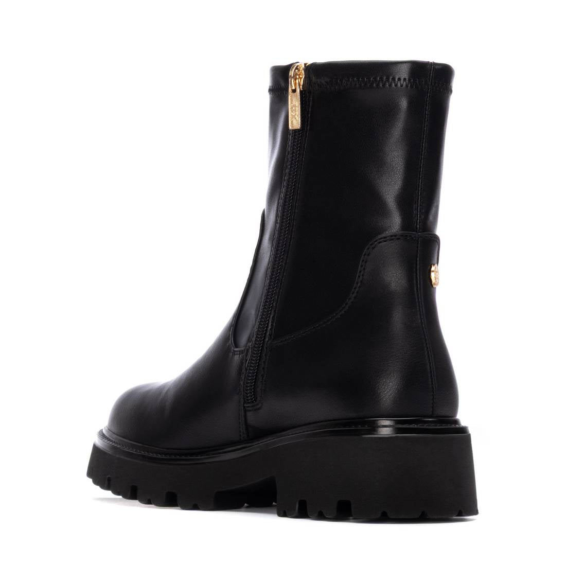 Stretch-Stiefelette in Schwarz mit Profilsohle und bequemer Passform