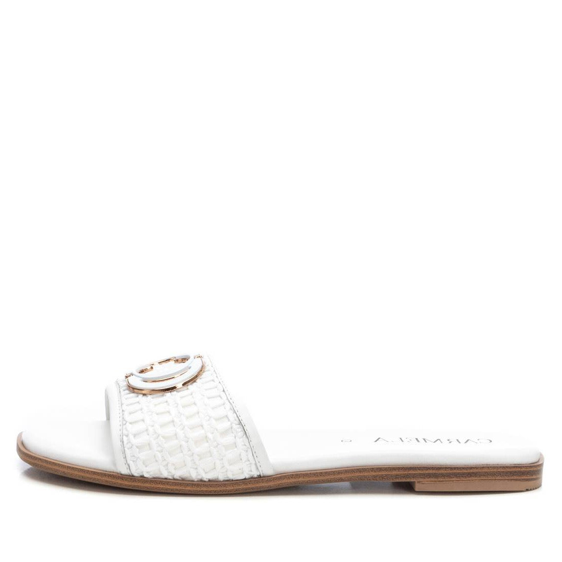 Flache Leder-Pantolette mit Flechtdetail & goldfarbener Logo-Applikation – elegant & sommerlich