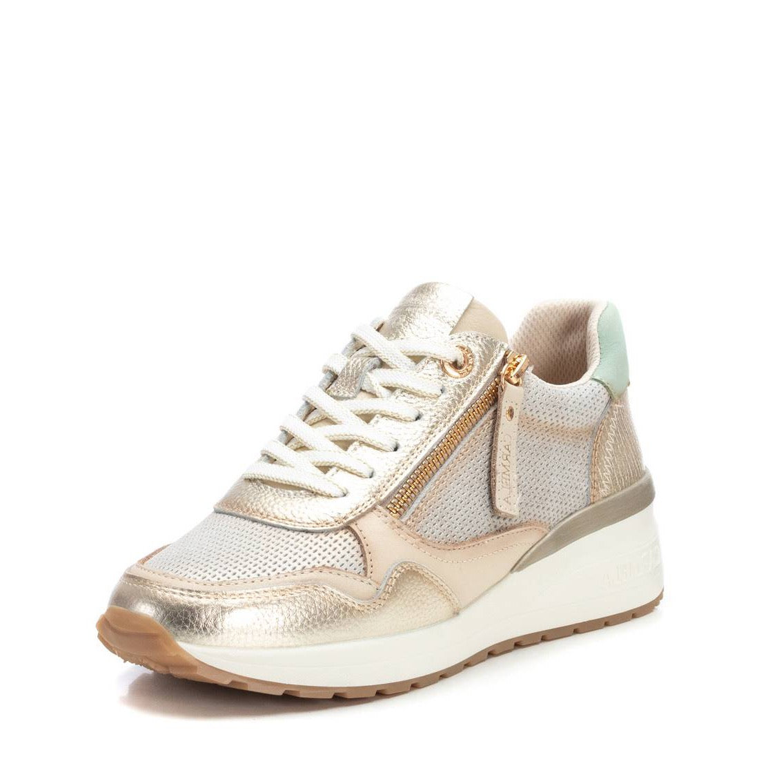 Leder-Sneaker in Gold-Metallic mit Keilsohle und sportivem Look