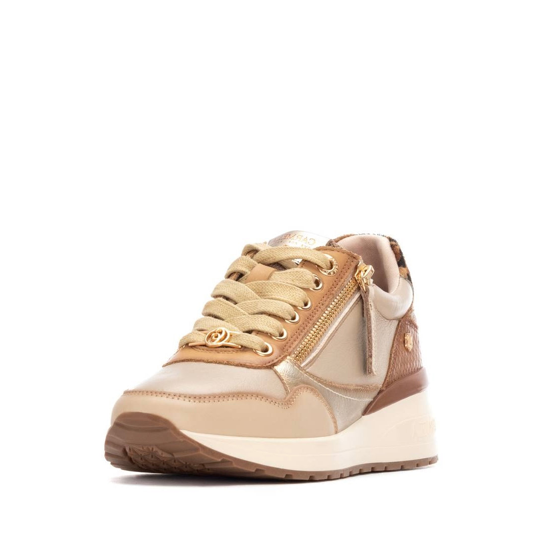 Leder-Sneaker in Beige mit Keilsohle & goldenen Highlights