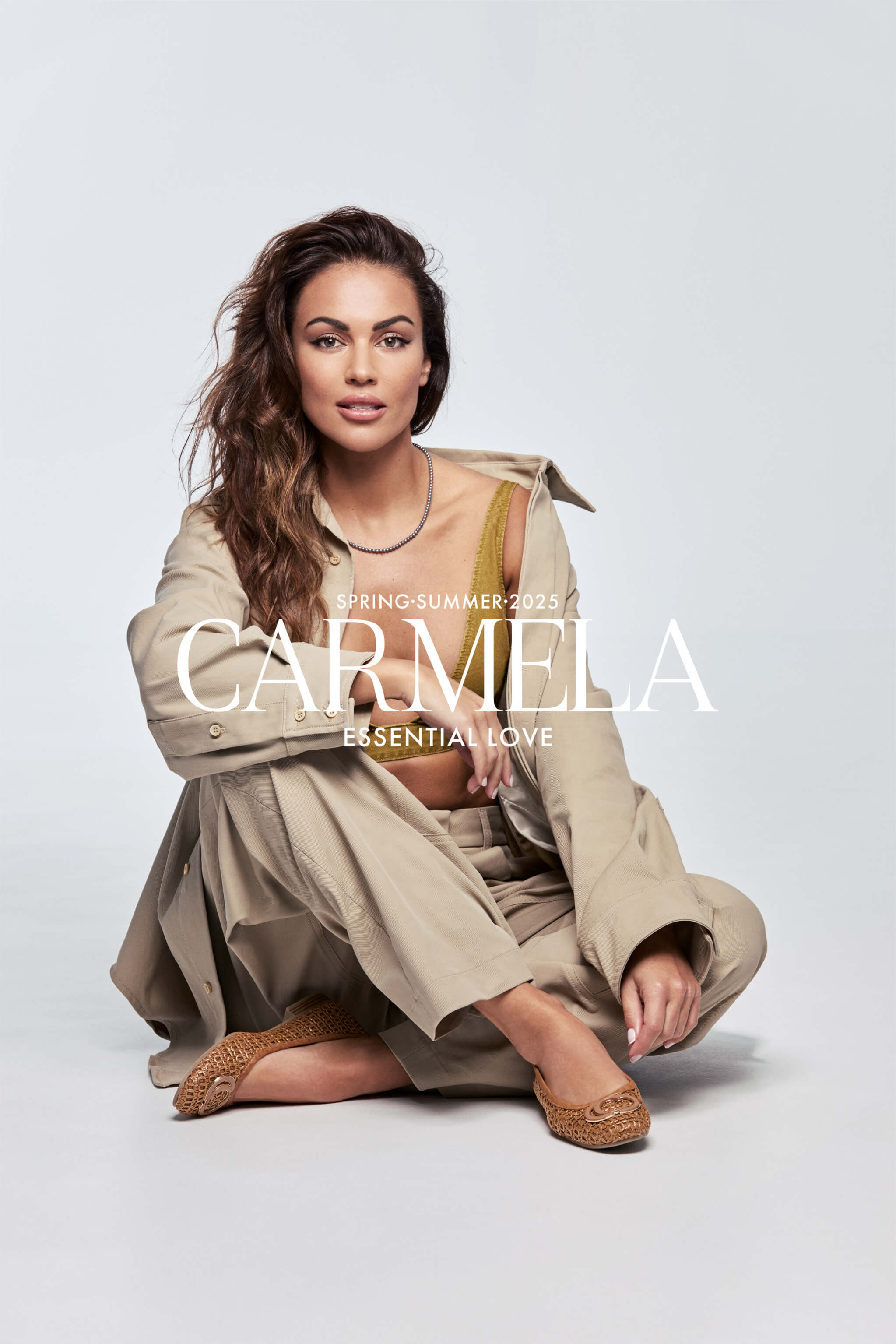 Geflochtener Leder-Ballerina mit Zierspange in Beige – Eleganz für jeden Tag