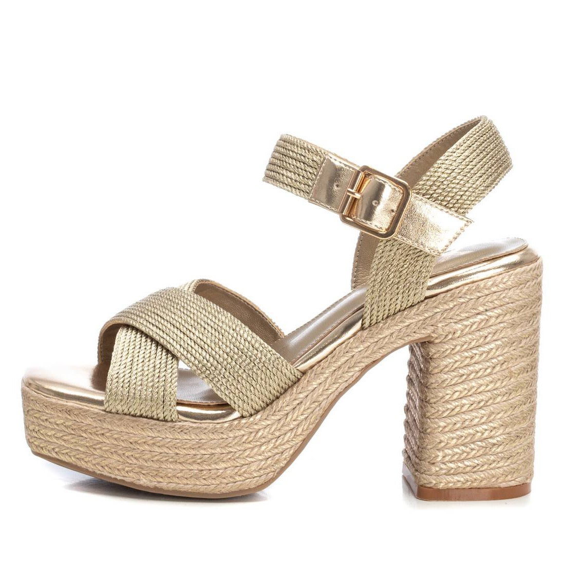 Plateau-Sandalette in Gold mit Bast-Look & Blockabsatz – sommerlich & stilvoll