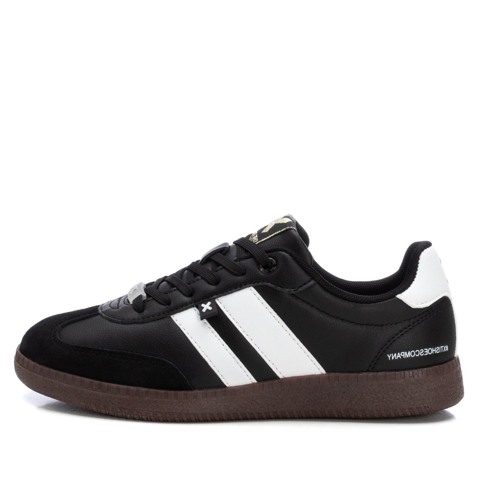 Sportlicher Retro-Sneaker in Schwarz mit weißen Streifen und Gummisohle