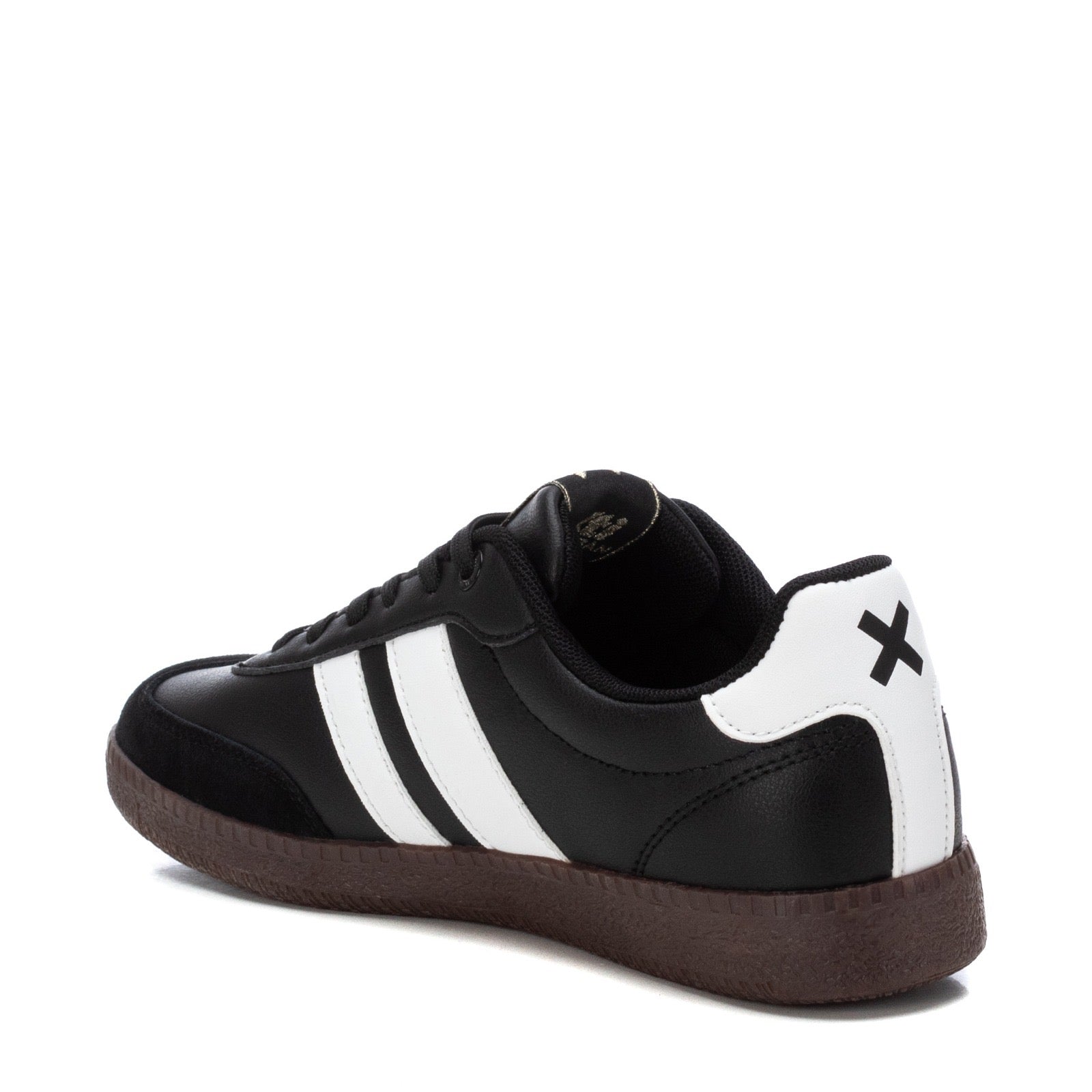 Sportlicher Retro-Sneaker in Schwarz mit weißen Streifen und Gummisohle
