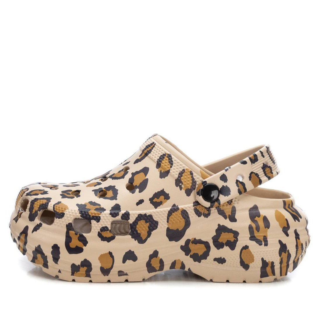 Plateau-Clogs im Leo-Look – stylische Pantoletten in Beige