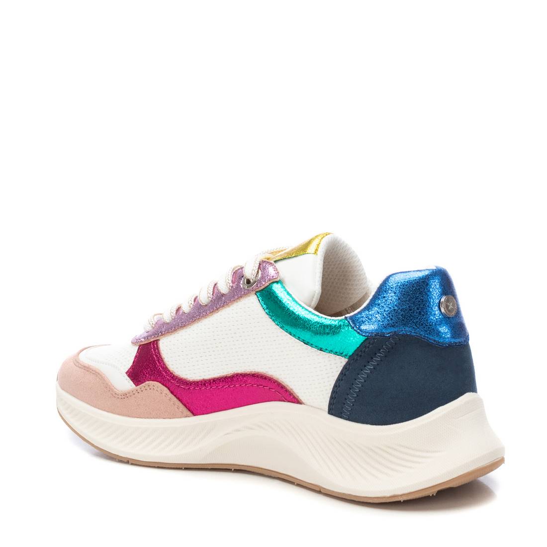 Farbenfroher Sneaker mit Metallic-Akzenten & welliger Sohle