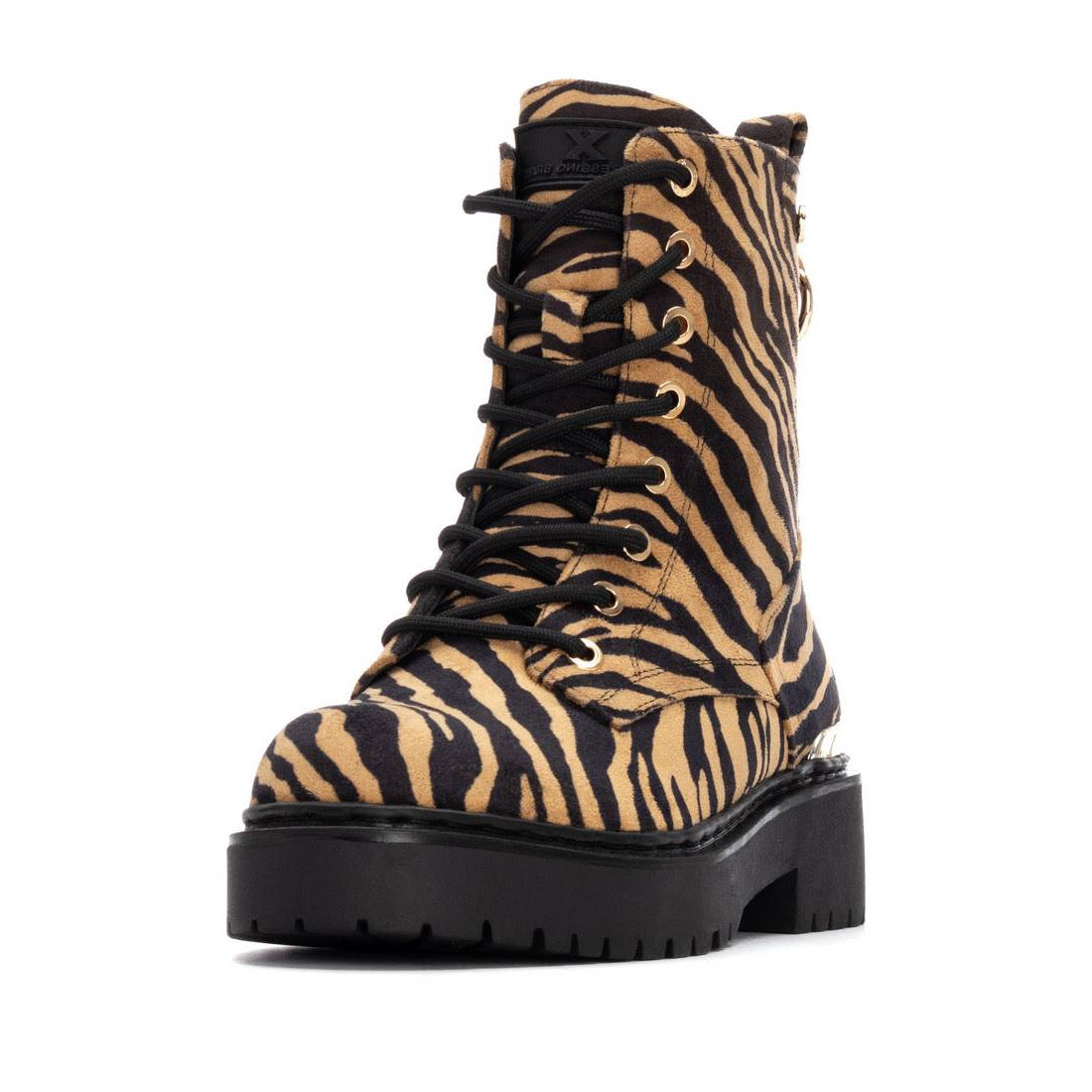 Schnür-Boot mit Zebra-Print und goldfarbenem Absatzdetail