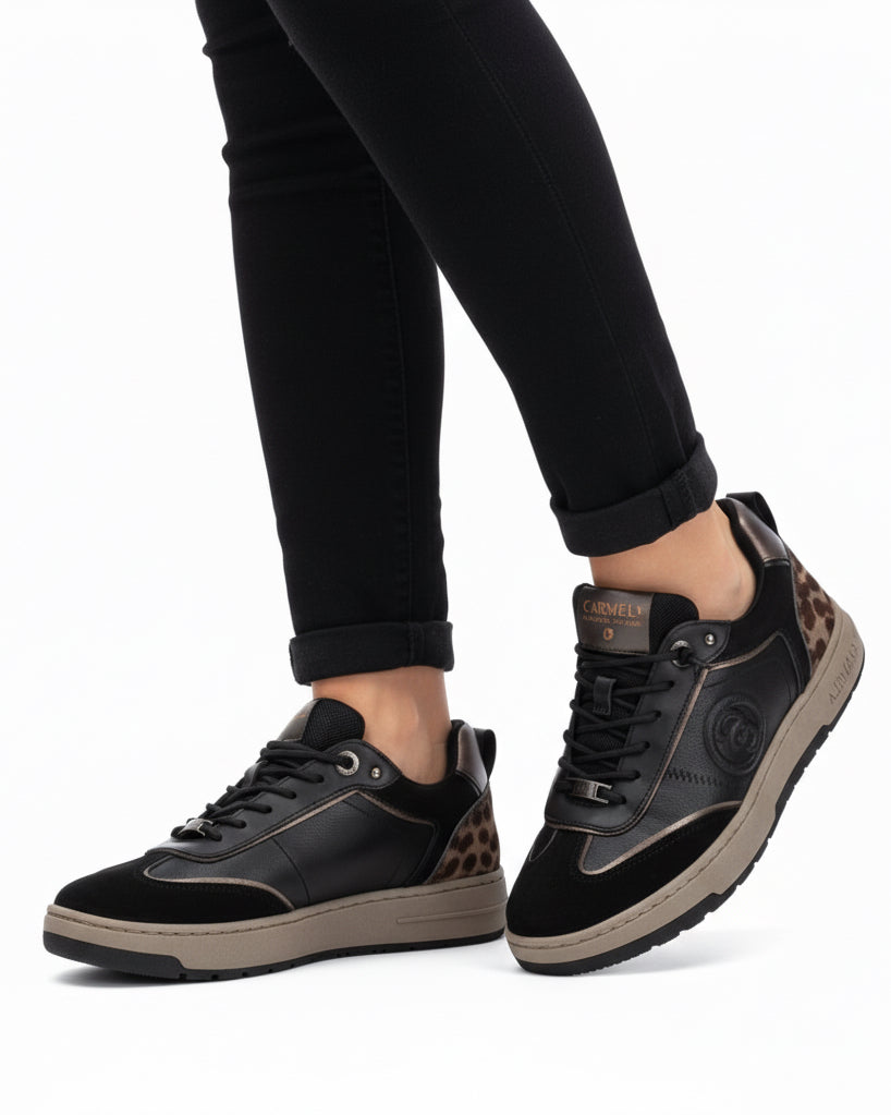Plateau-Sneaker mit edlen Wildlederdetails & Leo-Fersenakzent