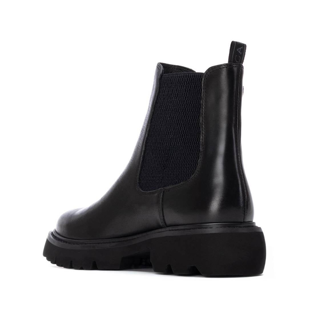 Schwarzer Leder-Chelsea Boot mit dicker Profilsohle