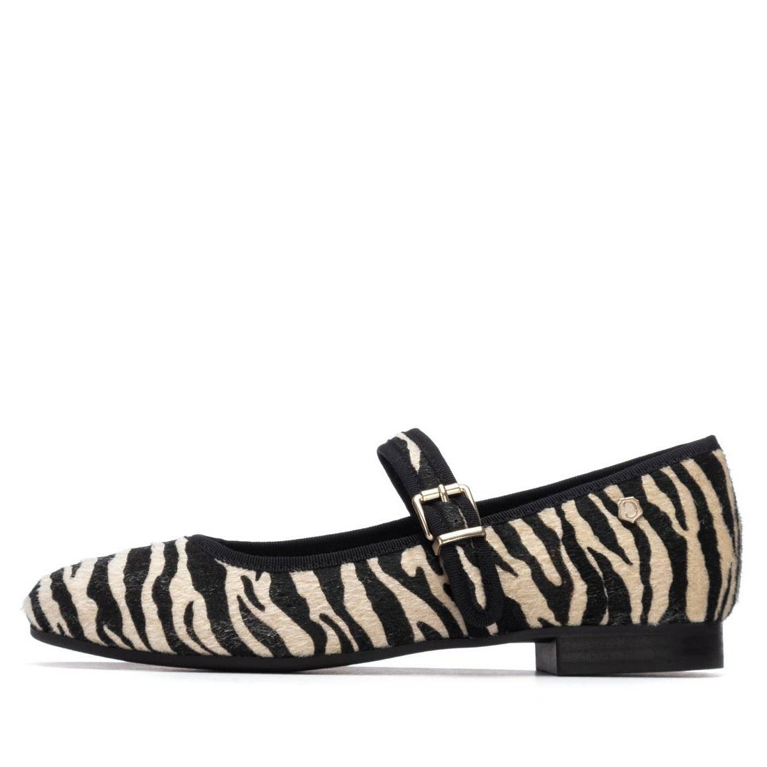 Mary Jane Ballerina in Zebra-Felloptik mit goldfarbener Schnalle