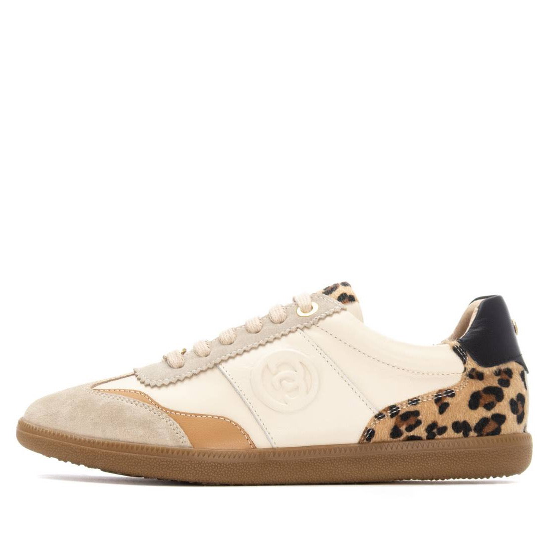 Trendiger Retro-Sneaker in Beige mit Wildleder-Details und Leo-Fersenbesatz