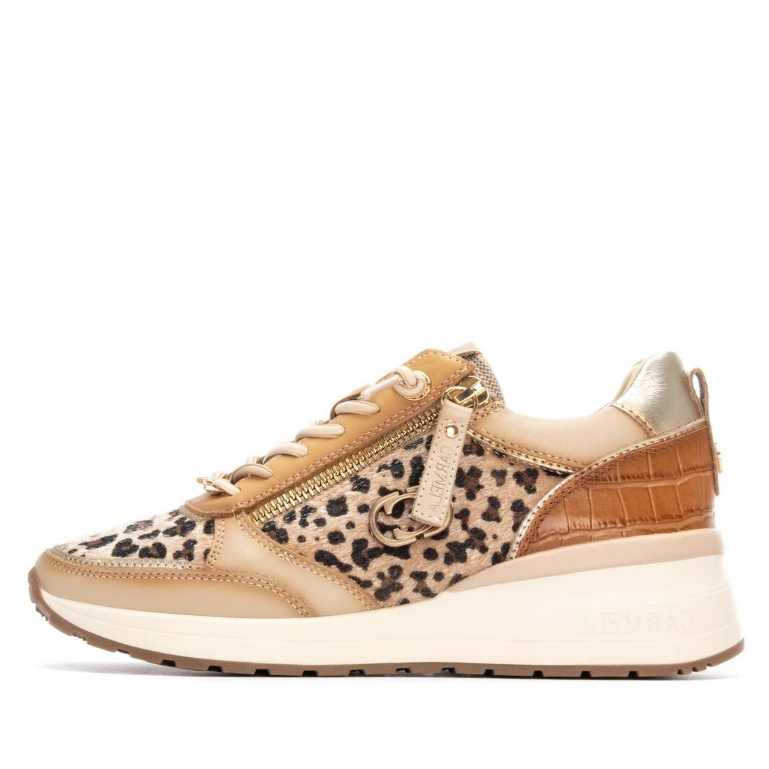 Wedgesneaker in Beige mit Animal-Print und goldfarbenem Detail