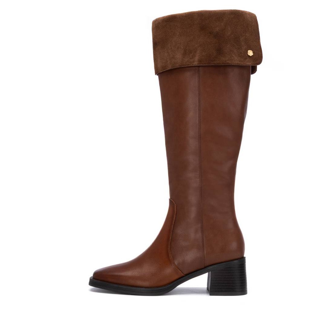 Eleganter Overknee-Stiefel zum Umschlagen mit Blockabsatz in Camel