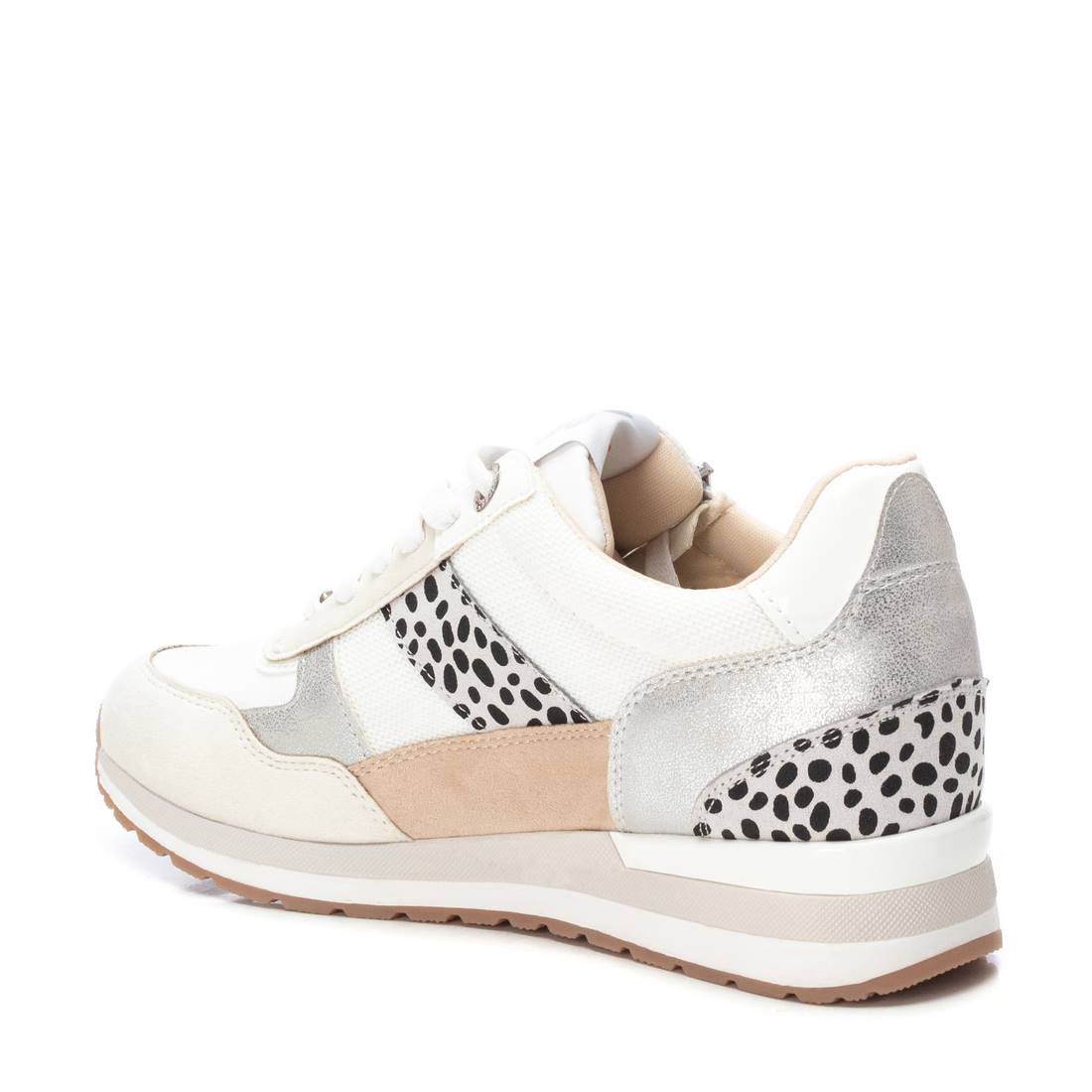 Weißer Low-Top Sneaker mit Reißverschluss & Chunky-Sohle – sportlich & stylisch