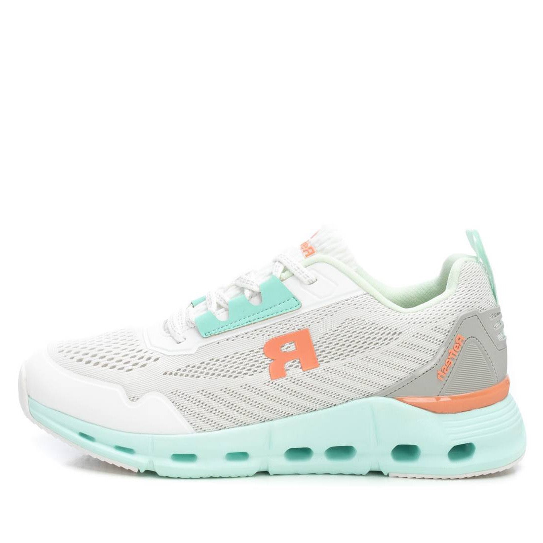 Sportlicher Sneaker in Aqua mit Mesh-Einsätzen & markantem Logo – leicht & luftig