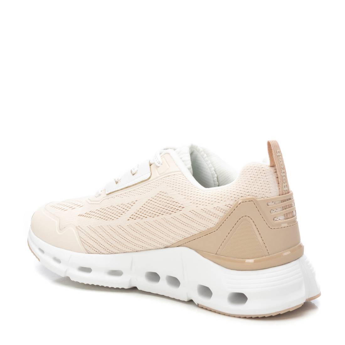 Sportlicher Sneaker mit Mesh-Einsätzen in Beige – sportlich & leicht