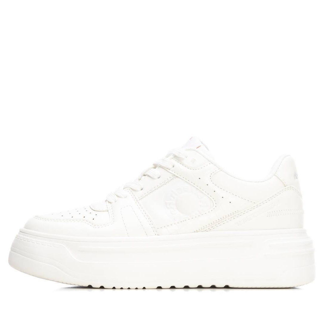 Sportlicher Damen-Sneaker in Weiß mit erhöhter Plateau Sohle